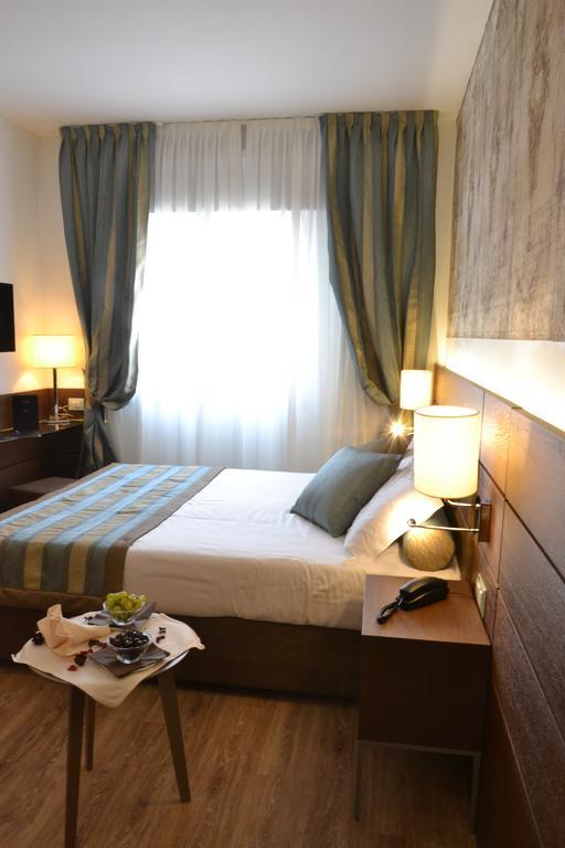Hotel Lh Sirio Venecia